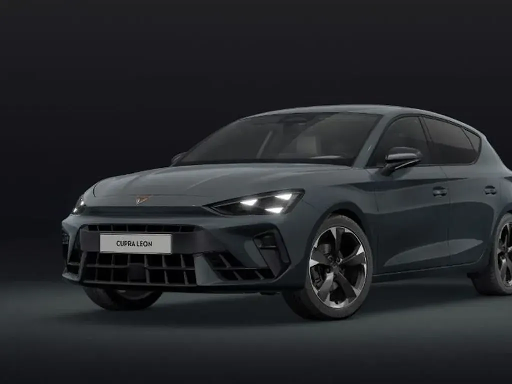 Nuova Cupra Leon 150 CV (110 kW) 2026 Blu / pastello Berlina