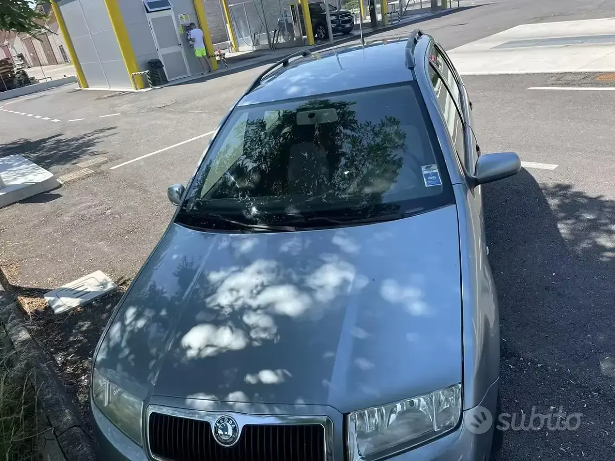 Usata Skoda Fabia 75 CV (55 kW) 2003 Bluazzurro Station wagon