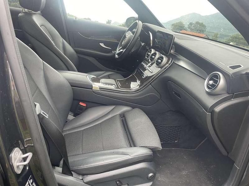 Usata Mercedes GLC200 197 CV (144 kW) 2020 Nero SUV