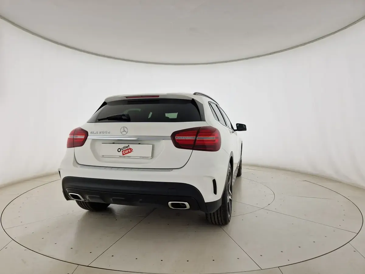 Usata Mercedes GLA200 Edition 136 CV (100 kW) 2019 Grigio SUV