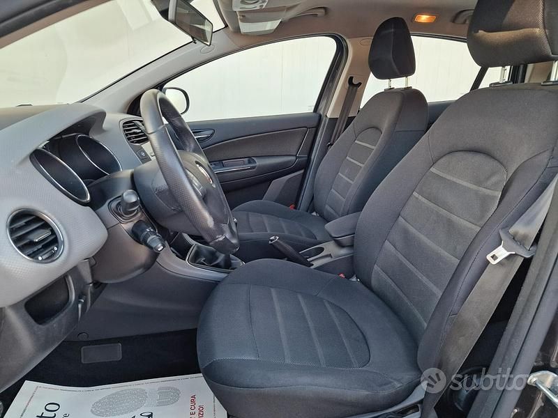 Usata Fiat Bravo 105 CV (77 kW) 2014 Grigio Utilitaria