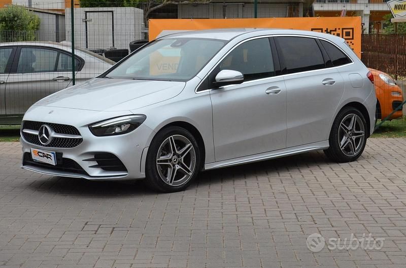 Grigio Usata 2022 Mercedes B250e Premium Monovolume | 24.490 € (Ottimo prezzo) - Immagine 1/4