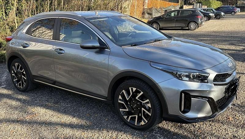 Usata Kia XCeed Style 105 CV (77 kW) 2023 Grigio SUV