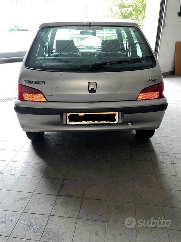 Usata Peugeot 106 50 CV (36 kW) 1998 Grigio Utilitaria