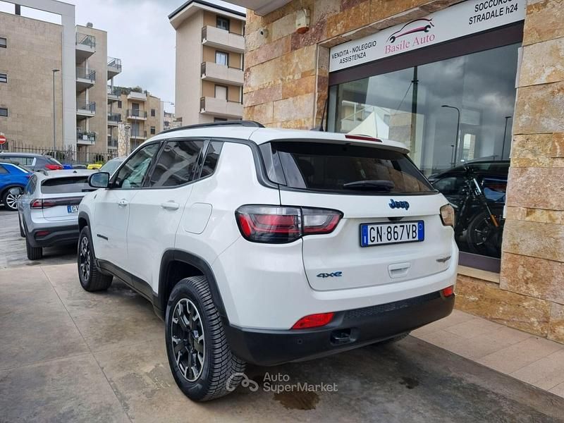 Usata Jeep Compass Trailhawk 179 CV (131 kW) 2023 Bianco SUV