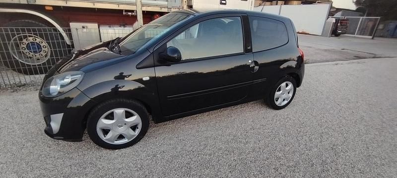 Usado Renault Twingo 63 CV (46 kW) 2008 Negro Utilitario
