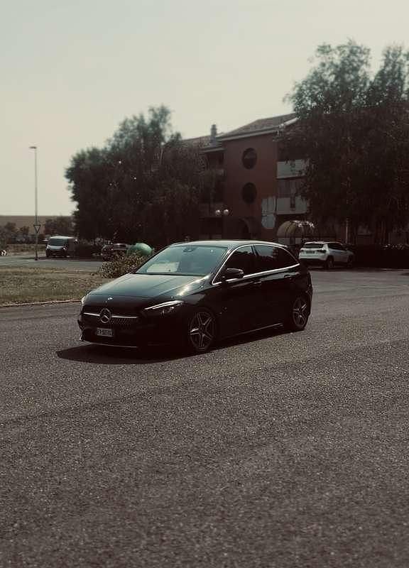 Usata Mercedes B200 Premium 150 CV (110 kW) 2019 Monovolume