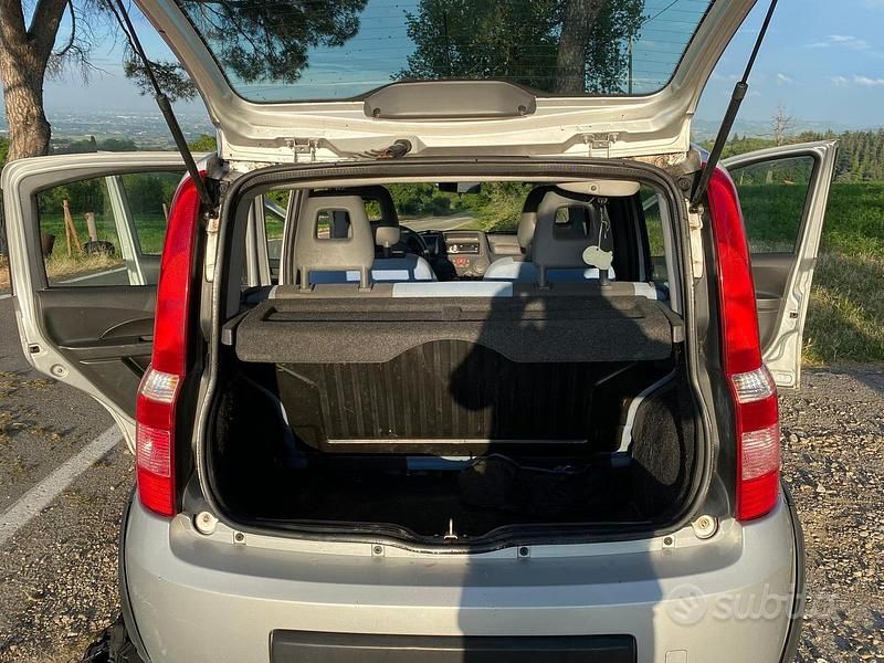 Usata Fiat Panda 4x4 69 CV (50 kW) 2009 Grigio Utilitaria