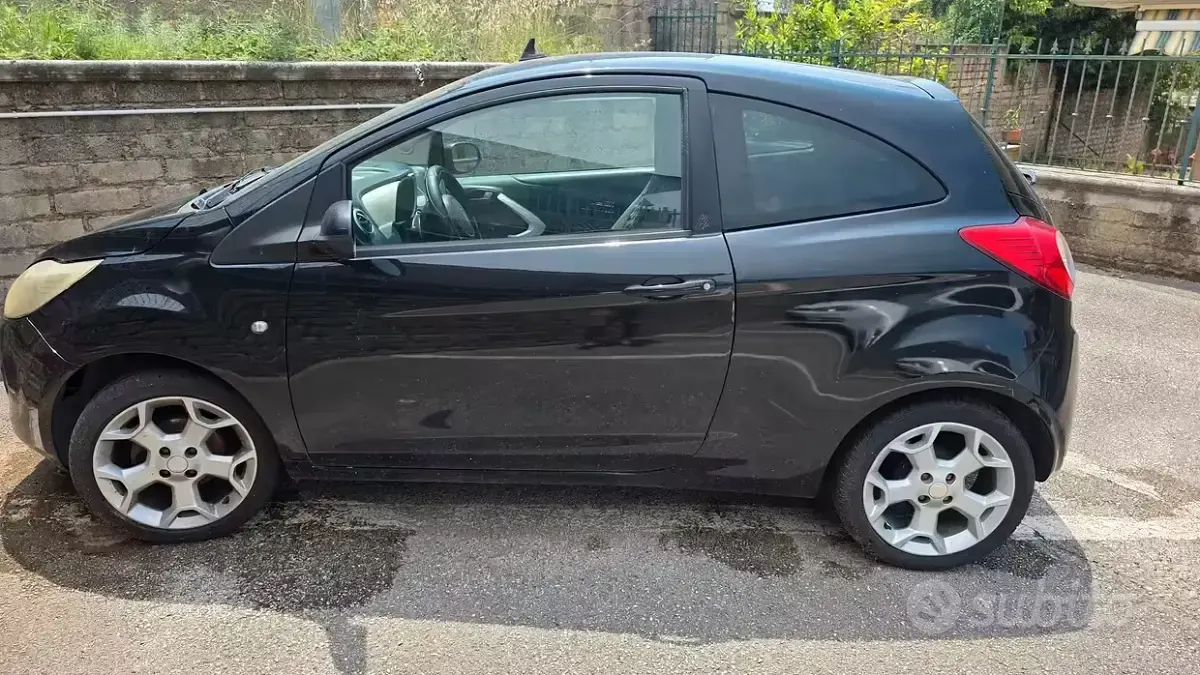 Usata Ford Ka Titanium 75 CV (55 kW) 2009 Nero Utilitaria