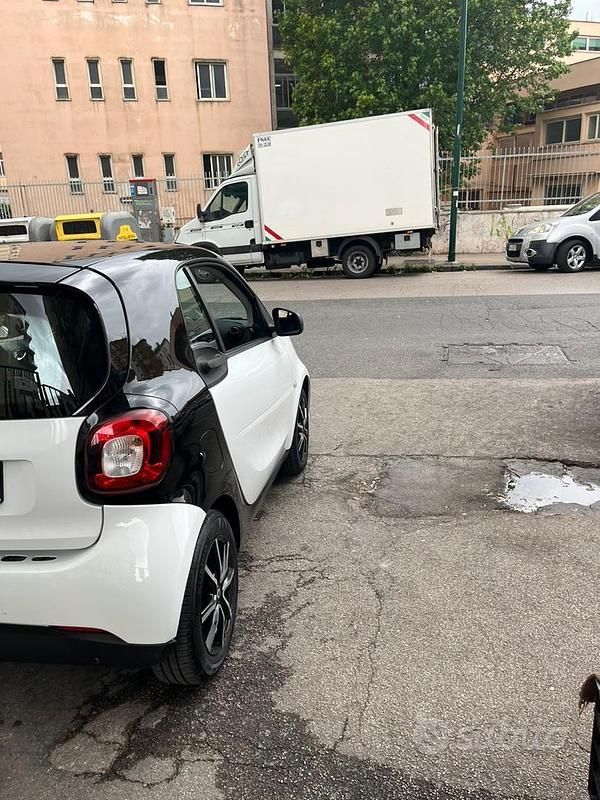 Usata Smart ForTwo Coupé 71 CV (52 kW) 2018 Utilitaria