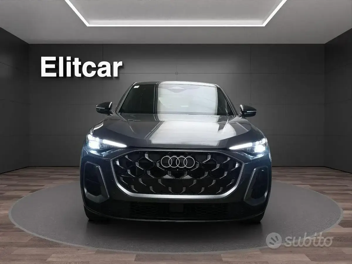 Nuova Audi Q5 Ambiente 204 CV (150 kW) 2025 Grigio SUV