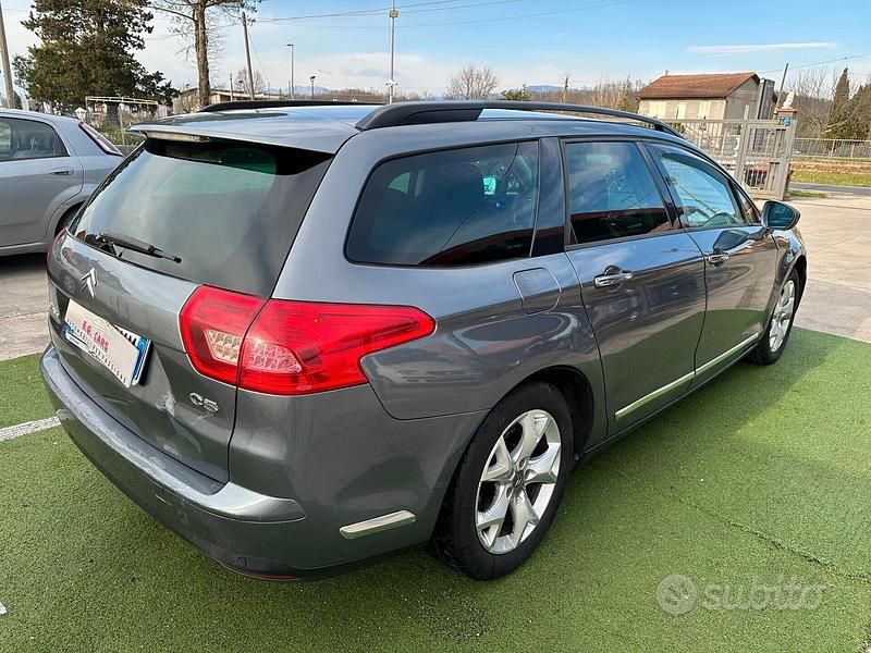 Usata Citroën C5 Exclusive 140 CV (102 kW) 2009 Grigio Station wagon