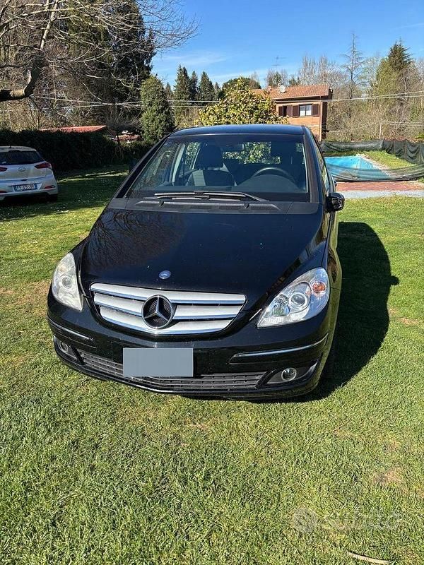 Usata Mercedes B180 2007 Nero Monovolume