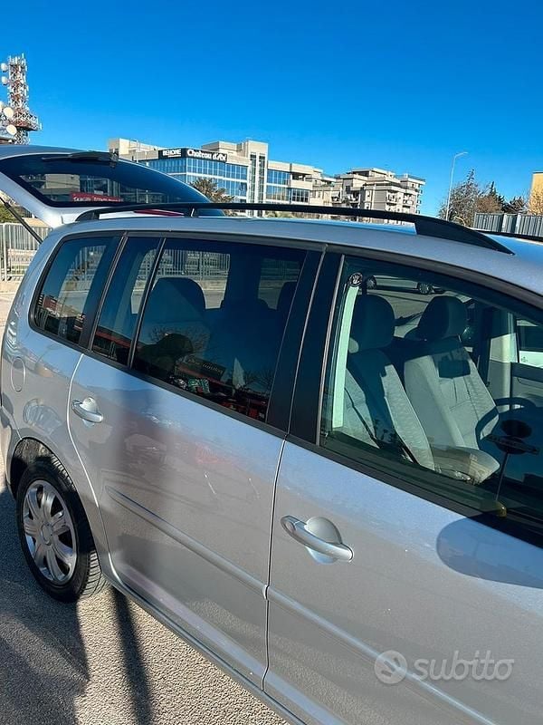 Usata VW Touran 109 CV (80 kW) 2008 Grigio Monovolume