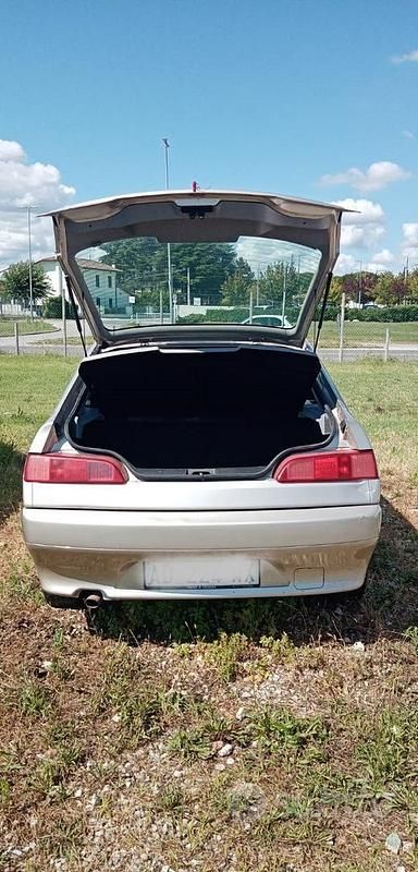 Usata Alfa Romeo 146 90 CV (66 kW) 1995 Utilitaria