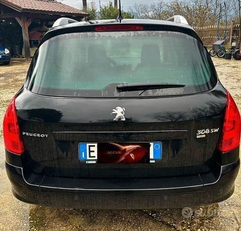 Usata Peugeot 308 108 CV (79 kW) 2011 Nero Station wagon