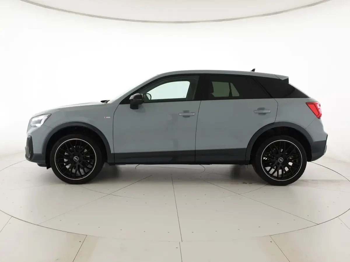 Nuova Audi Q2 Comfort 150 CV (110 kW) 2026 Grigio freccia perla SUV