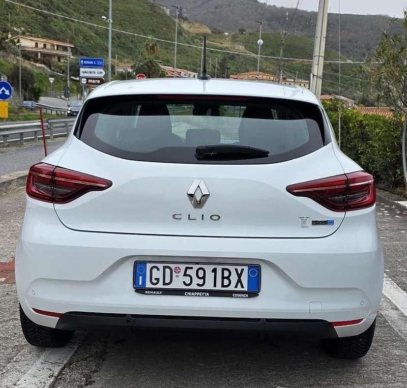 Usata Renault Clio V Zen 91 CV (66 kW) 2021 Bianco Berlina