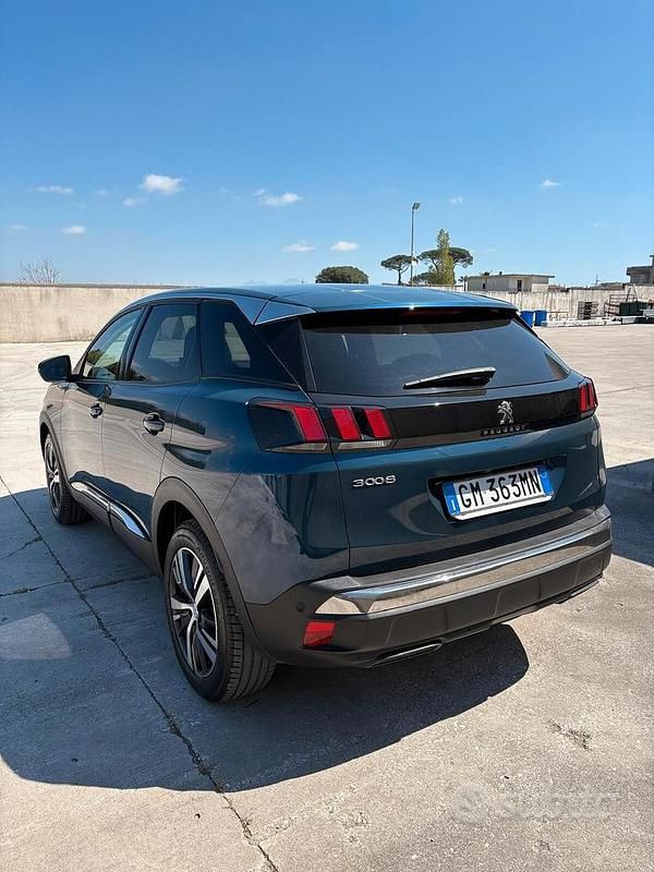 Usata Peugeot 3008 Allure 130 CV (95 kW) 2023 Blu SUV