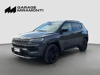 Käytetty Jeep Compass Limited 190 HP (139 kW) 2021 Valkoinen Katumaasturi