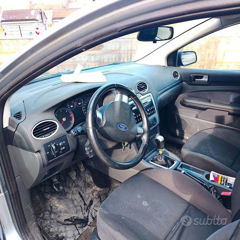 Usata Ford Focus 2006 Grigio Station wagon