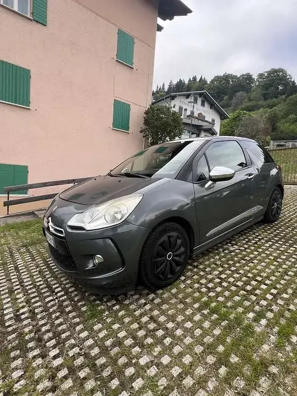 Usata Citroën DS3 Chic 95 CV (69 kW) 2012 Berlina