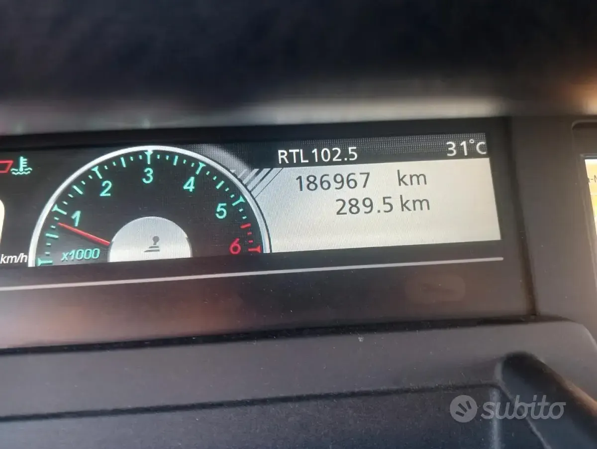Usata Renault Scénic 110 CV (80 kW) 2011 Nero Monovolume