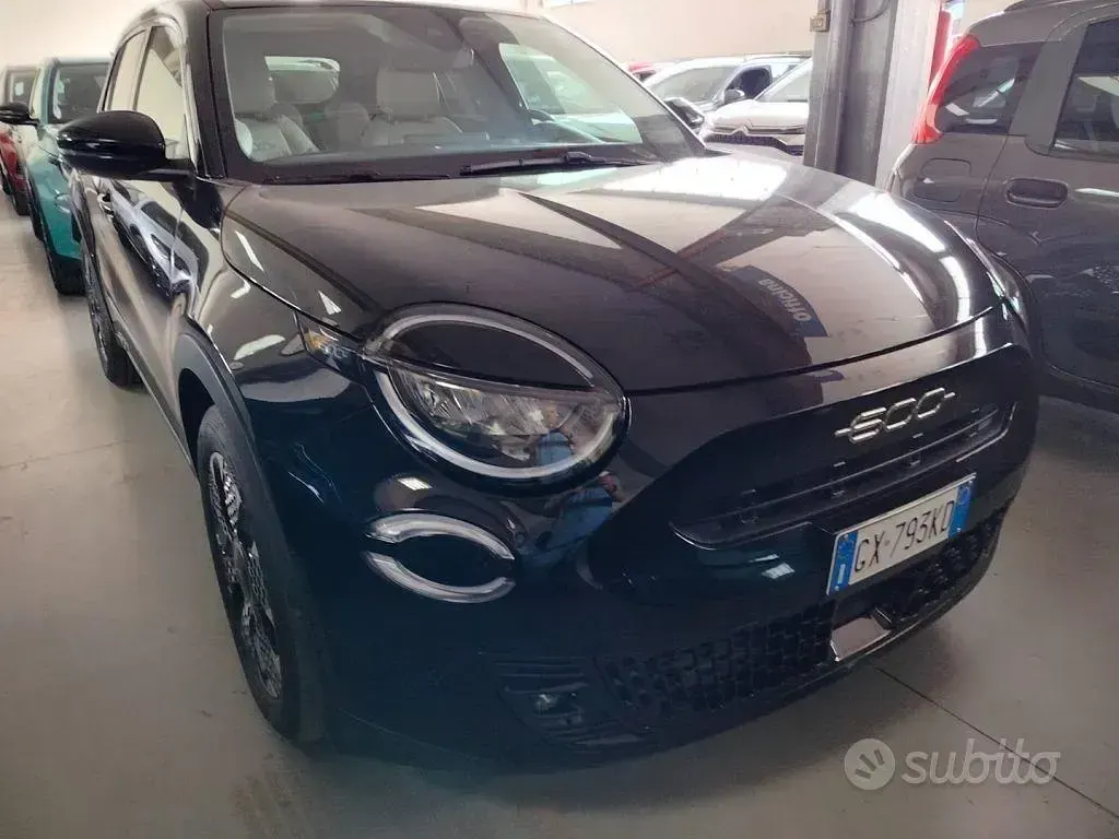 Usata Fiat 600 La Prima 101 CV (74 kW) 2025 Nero SUV