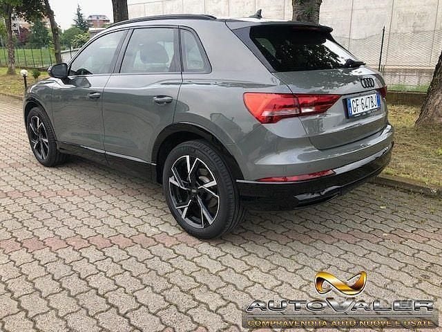 Usata Audi Q3 Ambiente 150 CV (110 kW) 2021 Grigio SUV