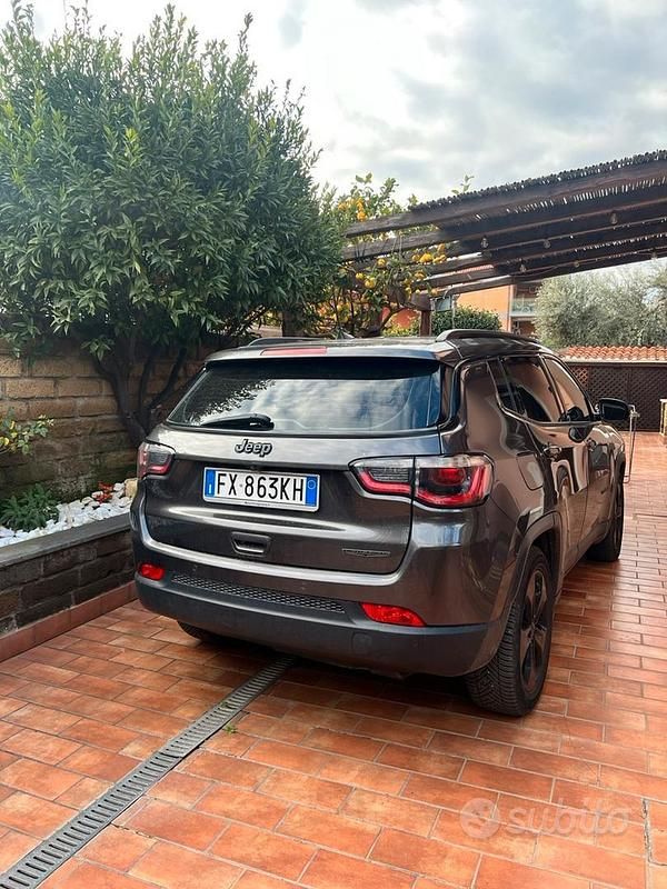 Usata Jeep Compass Night Eagle 120 CV (88 kW) 2019 Grigio SUV