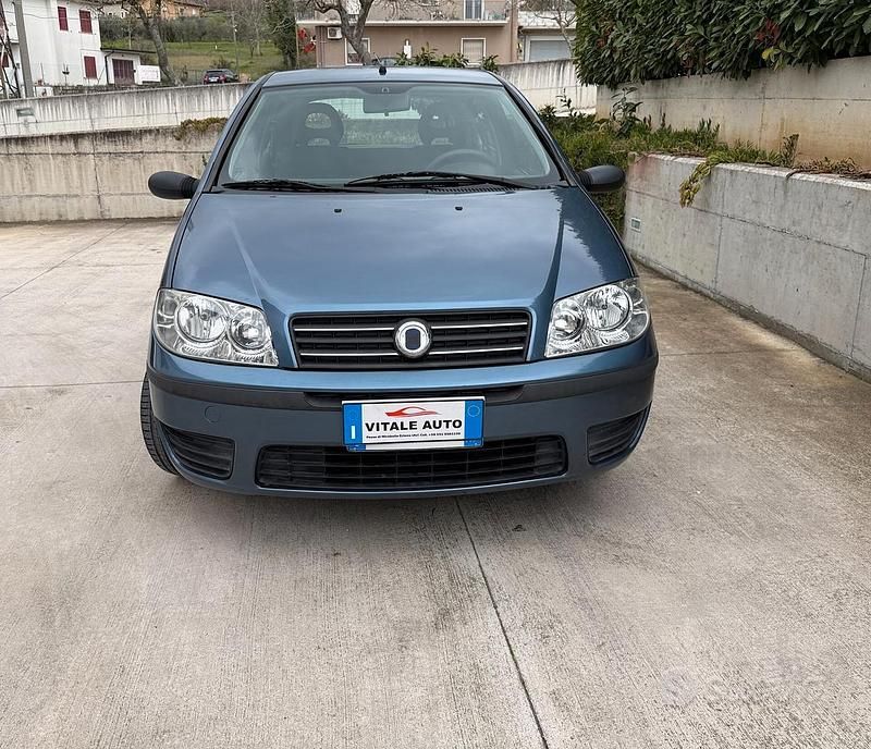 Usata Fiat Punto Dynamic 59 CV (43 kW) 2003 Blu Utilitaria