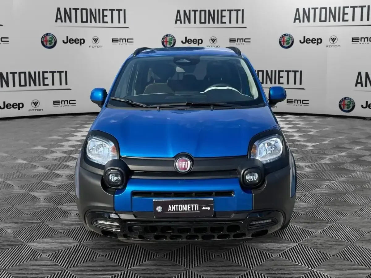 Usata Fiat Panda Cross Cross 70 CV (51 kW) 2025 Blu Utilitaria