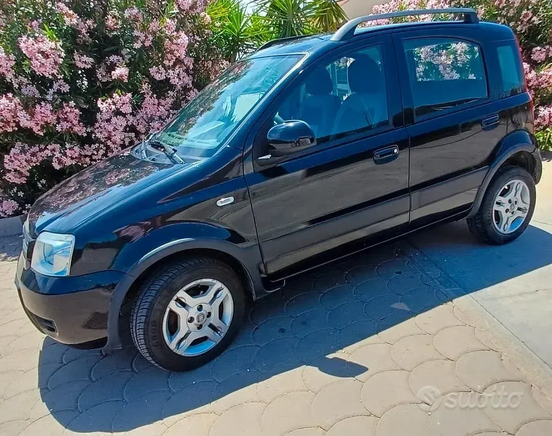 Usata Fiat Panda Climbing 60 CV (44 kW) 2008 Nero Utilitaria