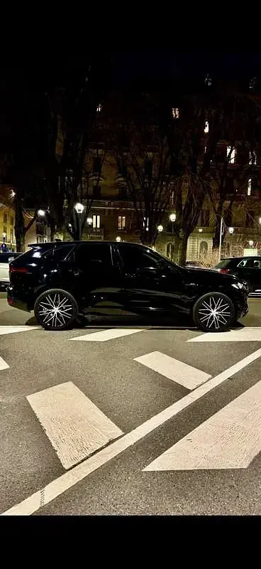 Usata Jaguar F-Pace R-Sport 179 CV (131 kW) 2017 SUV