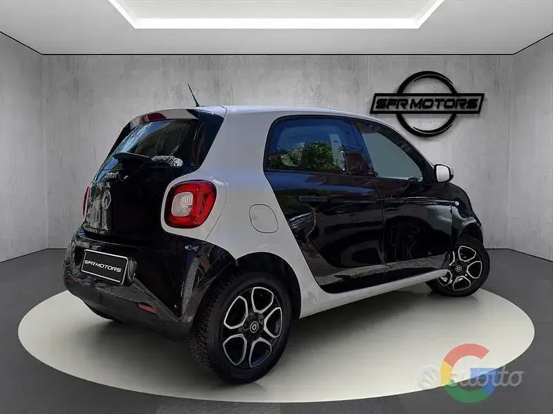 Usata Smart ForFour Passion 90 CV (66 kW) 2019 Other Utilitaria
