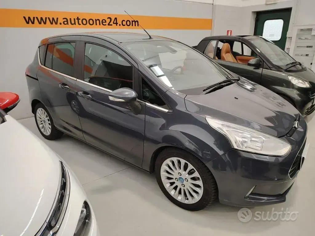 Usata Ford B-MAX Titanium 95 CV (69 kW) 2013 Blu mezzanotte metallizzato Monovolume