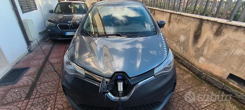 Usata Renault Zoe Zen 100 kW (136 CV) 2021 Grigio Utilitaria