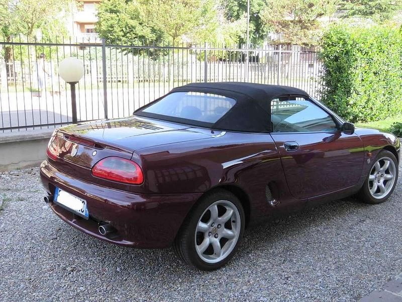 Usata MG F 120 CV (88 kW) 1999 Rosso Cabrio
