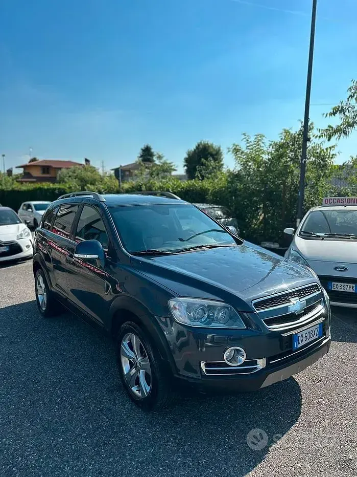 Usata Chevrolet Captiva 150 CV (110 kW) 2009 Nero SUV