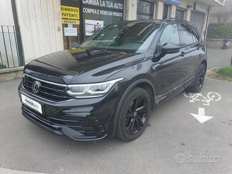 Usata VW Tiguan R-line 150 CV (110 kW) 2023 Nero SUV
