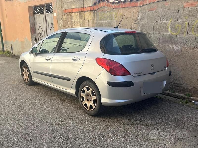 Usata Peugeot 308 90 CV (66 kW) 2009 Grigio Berlina