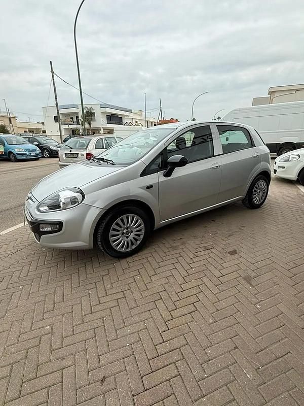 Usata Fiat Punto Evo Emotion 95 CV (69 kW) 2011 Grigio Utilitaria
