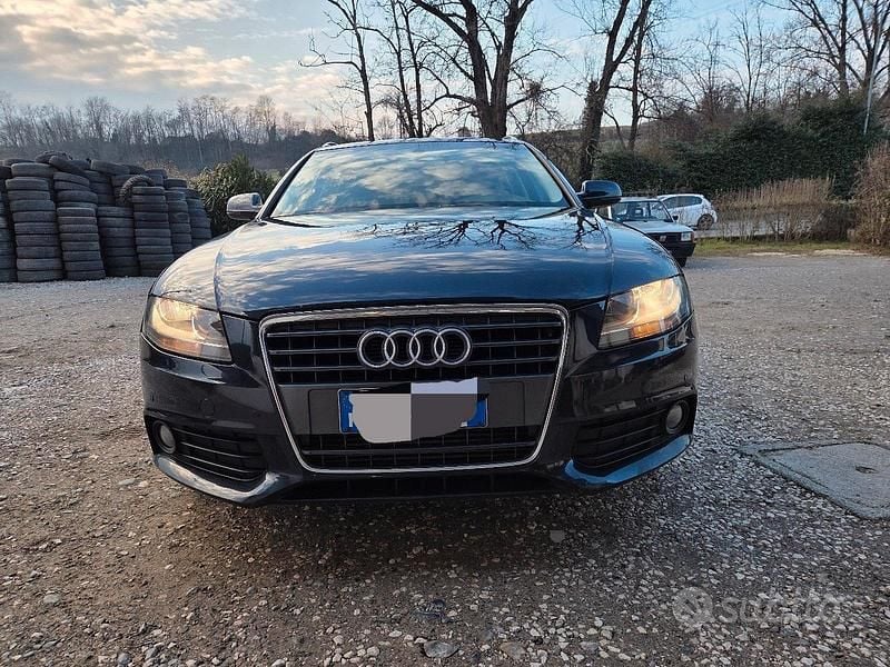 Usata Audi A4 Advanced Plus 120 CV (88 kW) 2011 Blu Station wagon