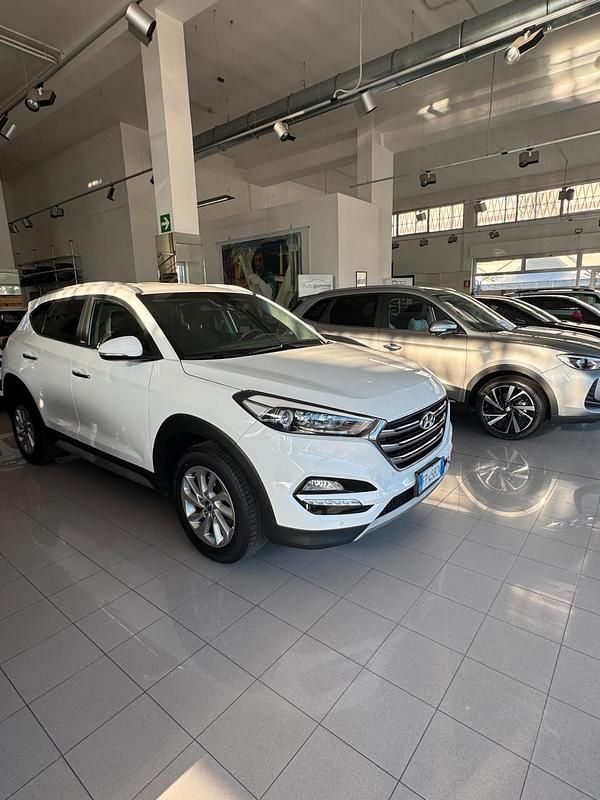 Usata Hyundai Tucson Xpossible 115 CV (84 kW) 2018 Bianco SUV
