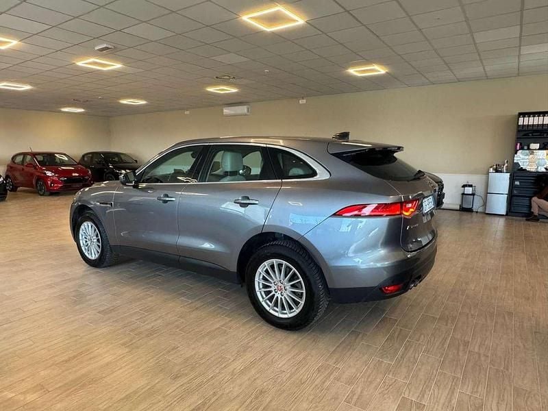 Usata Jaguar F-Pace Chequered Flag 179 CV (131 kW) 2021 Grigio SUV