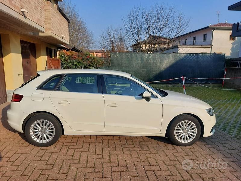 Usata Audi A3 Ambition 105 CV (77 kW) 2014 Bianco Berlina