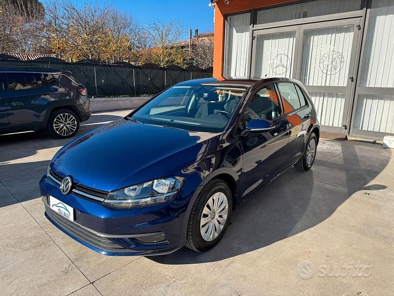 Usata VW Golf VII Comfortline 116 CV (85 kW) 2018 Blu Berlina