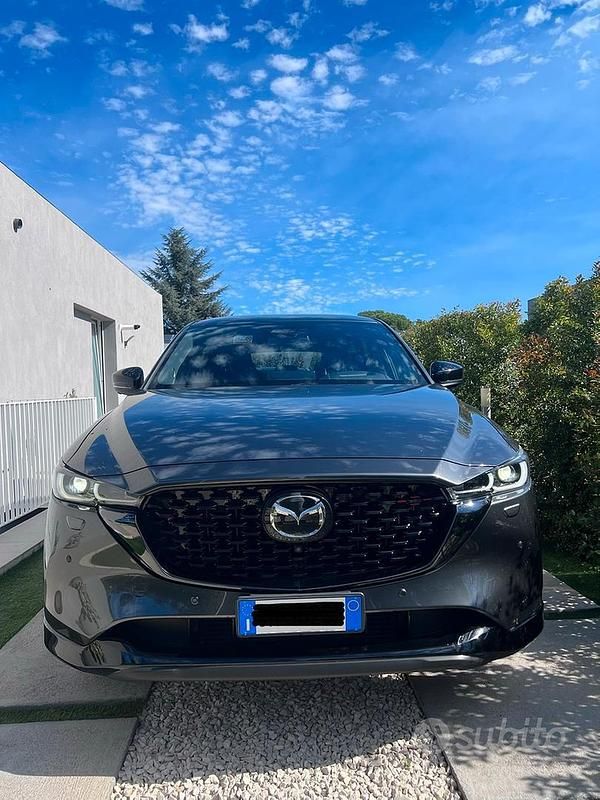 Grigio Usata 2023 Mazda CX-5 SUV | 27.000 € (Molto cara) - Immagine 1/4
