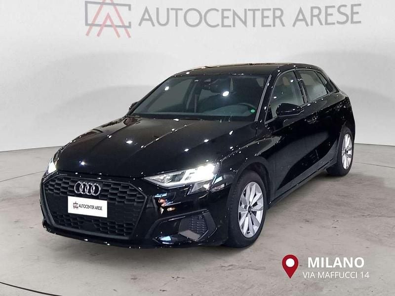 Nero metallizzato Usata 2022 Audi A3 Sportback Business Due volumi | 26.900 € (Buon prezzo) - Immagine 1/3