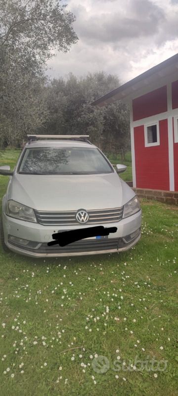 Grigio Usata 2012 VW Passat Station wagon | 3500 € (Buon prezzo) - Immagine 1/4